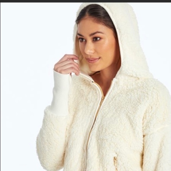 Marika Jackets & Blazers - Marika coconut milk shoreline Sherpa jacket size M perfect condition NEW W/tags